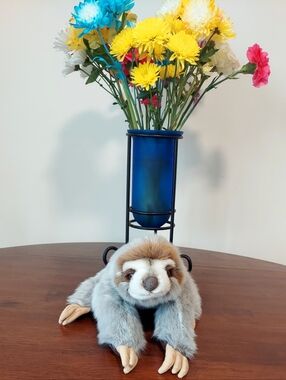 Siggy The Threetoed Sloth Stuffed Animal Plush Viahart Tiger Tale 12" Long